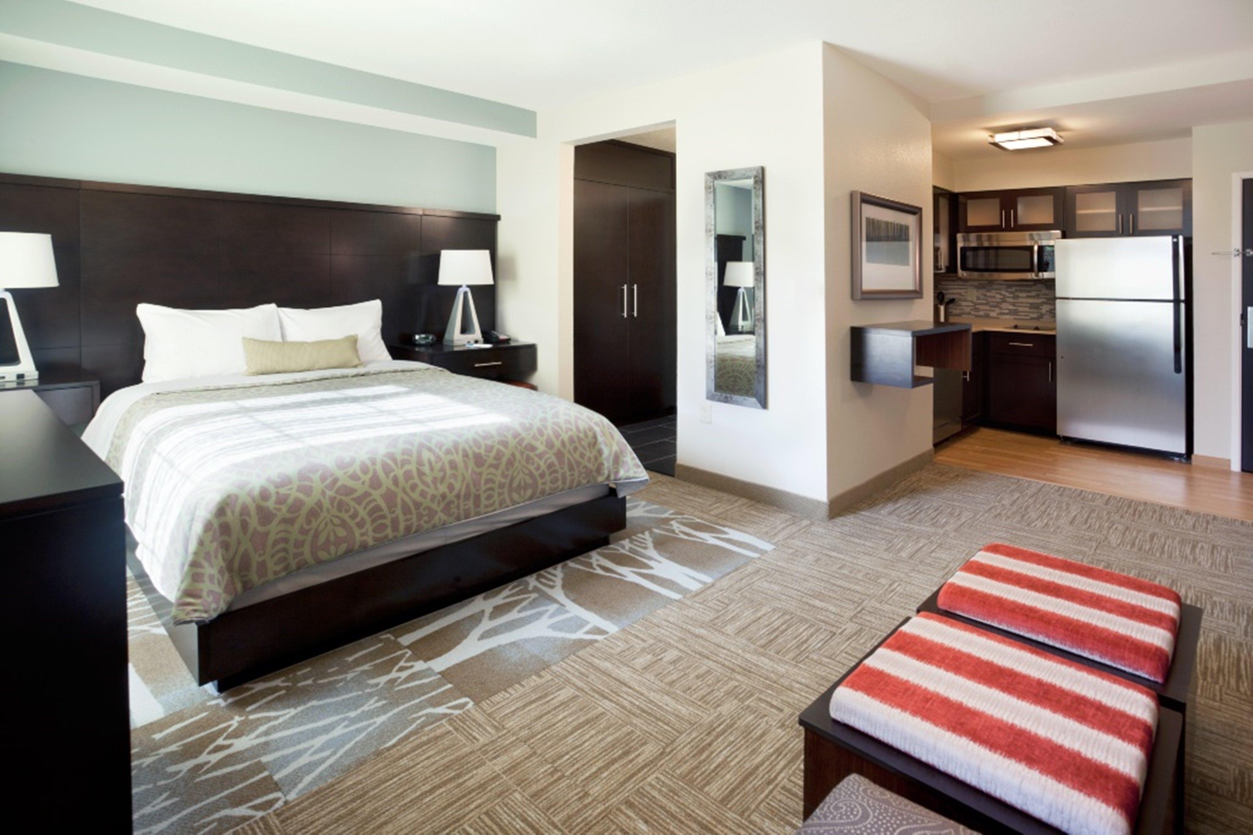 Staybridge Suites Marquette By Ihg Esterno foto