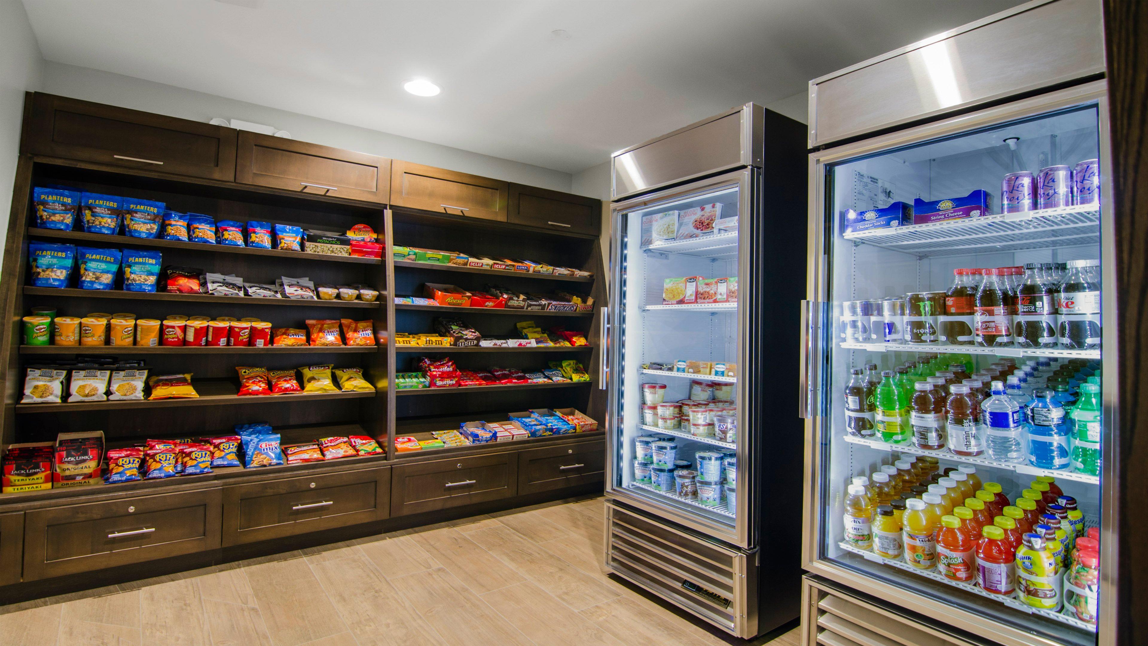 Staybridge Suites Marquette By Ihg Esterno foto