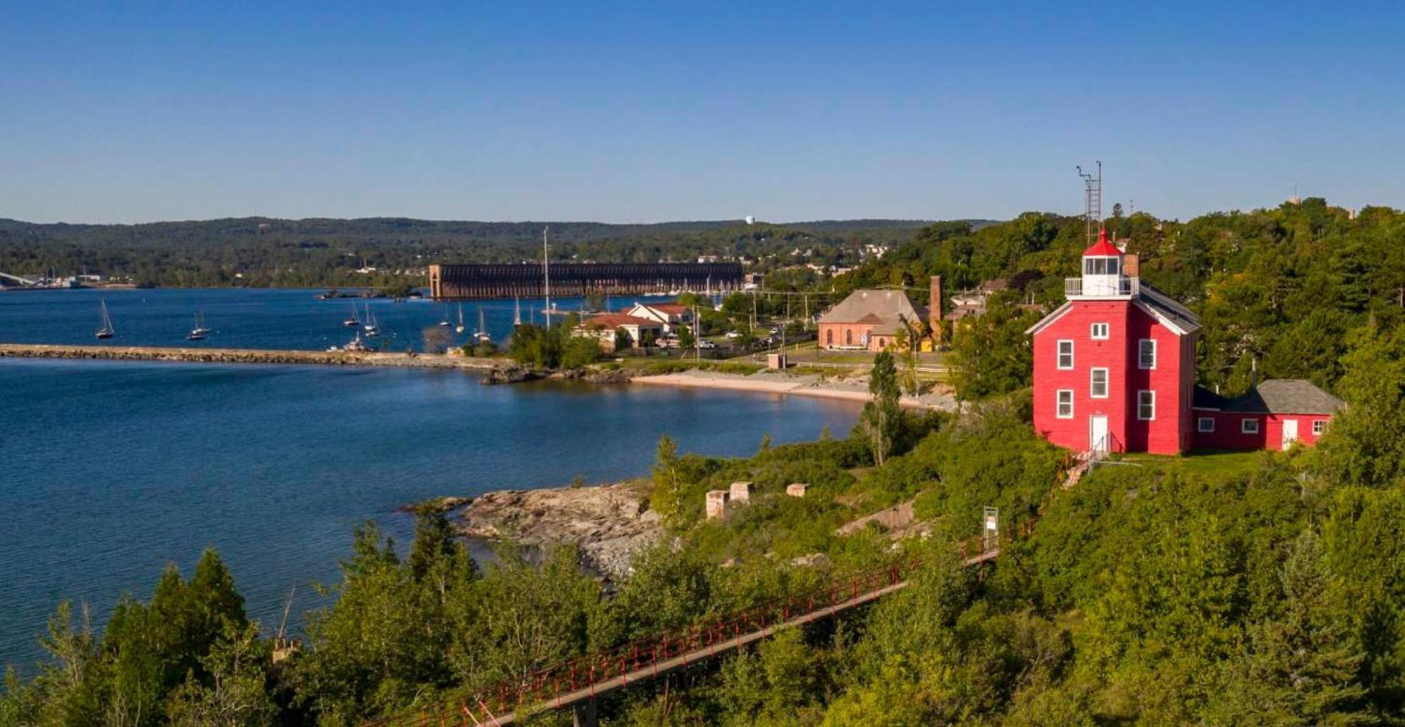 Staybridge Suites Marquette By Ihg Esterno foto